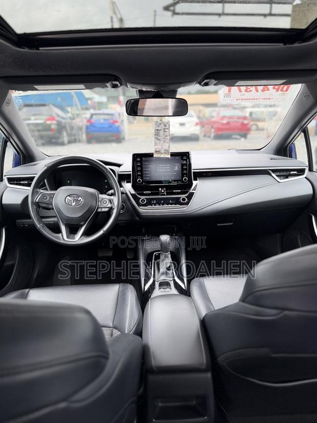 Toyota Corolla XSE 2021 Blue