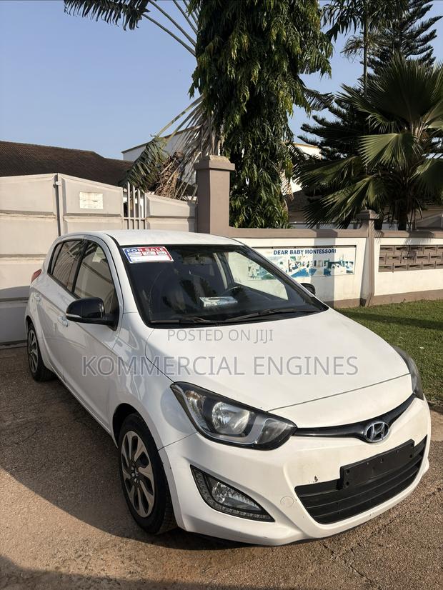 Hyundai i20 1.2 Kappa Petrol with Dual VTVT (MT) 2014 White