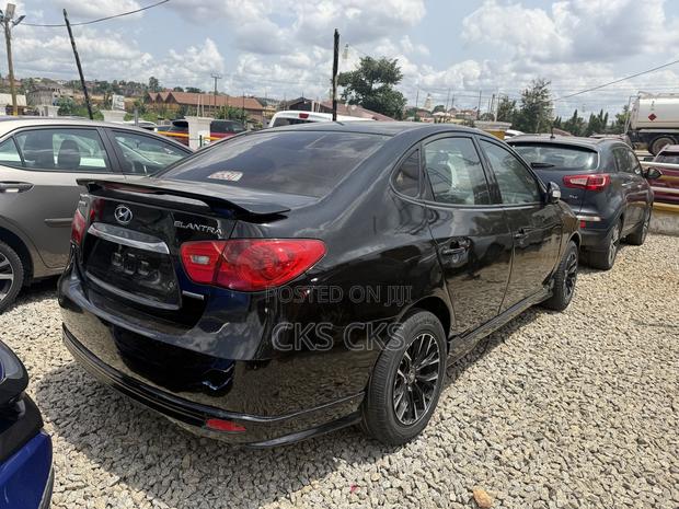 Hyundai Elantra 2010 Black