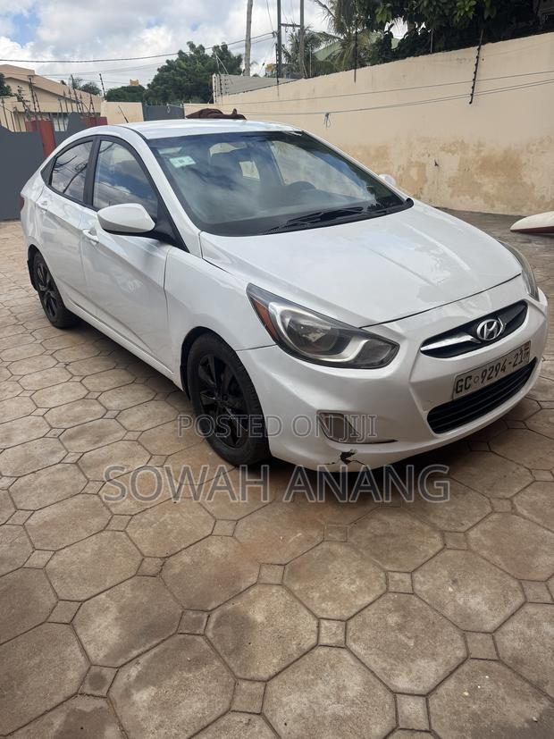 Hyundai Accent 2012 White