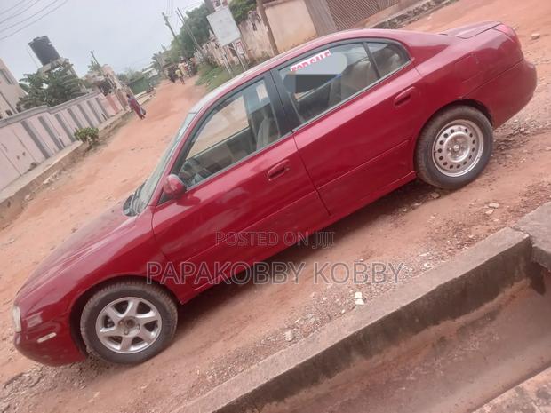 Hyundai Elantra GT 2002 Red