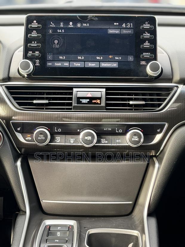 Honda Accord Sport 2.0T 2022 White