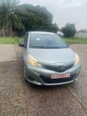 Toyota Yaris 2013 Silver for sale