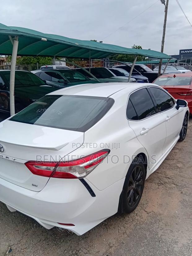 Toyota Camry 2020 White
