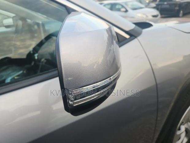 Toyota RAV4 2025 Silver