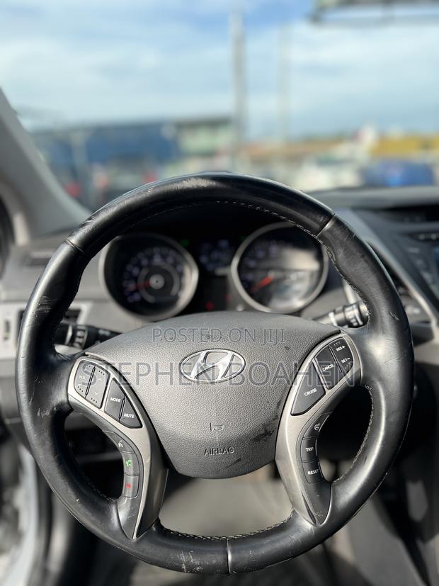 Hyundai Elantra 2015 White