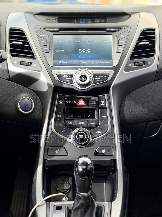 Hyundai Elantra 2015 White