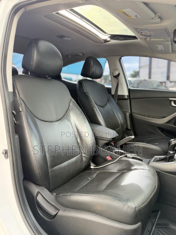 Hyundai Elantra 2015 White
