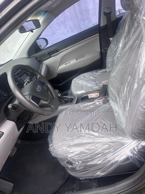 Hyundai Elantra 2017 Black