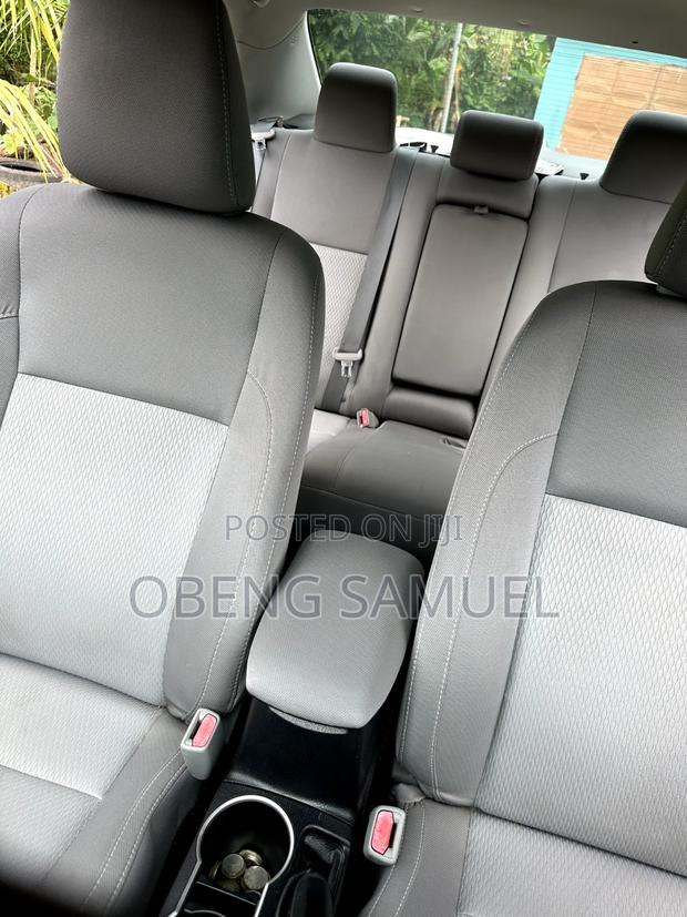 Hyundai Elantra 2011 Blue
