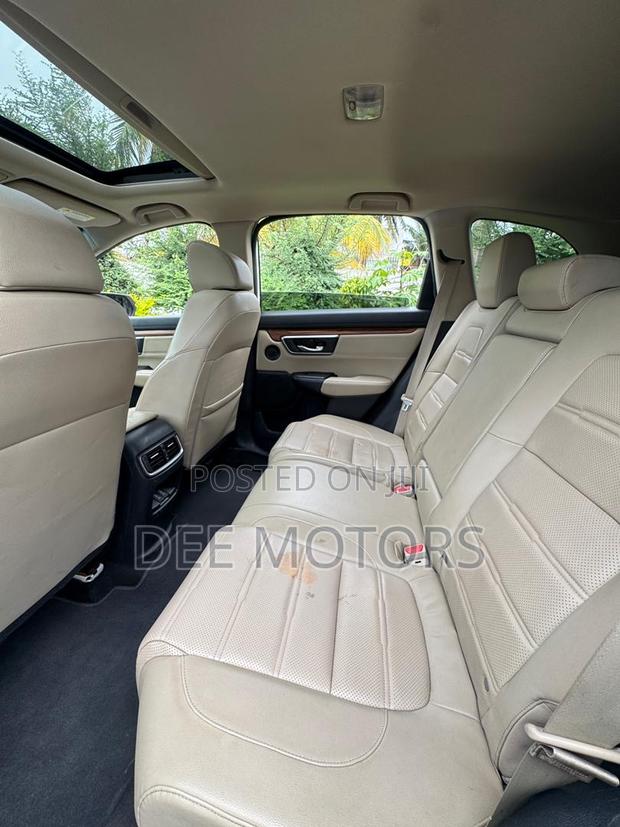 Honda CR-V Touring 4dr SUV AWD (1.5L 4cyl CVT) 2017 White