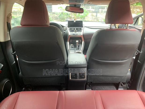 Lexus NX 300 FWD 2020 Black