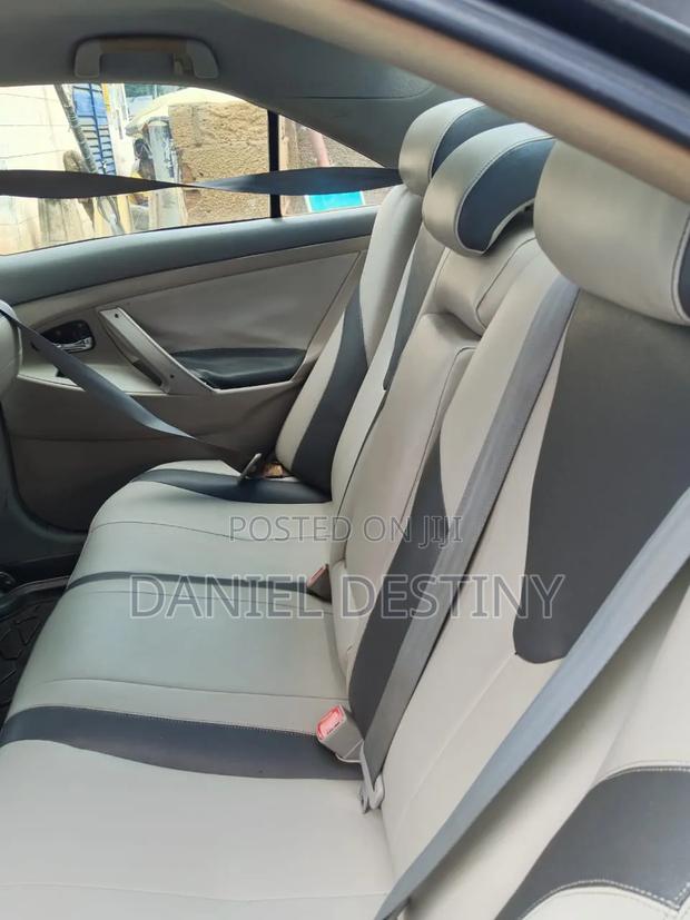 Toyota Camry LE 4dr Sedan (2.4L 4cyl 5A) 2009 Gray