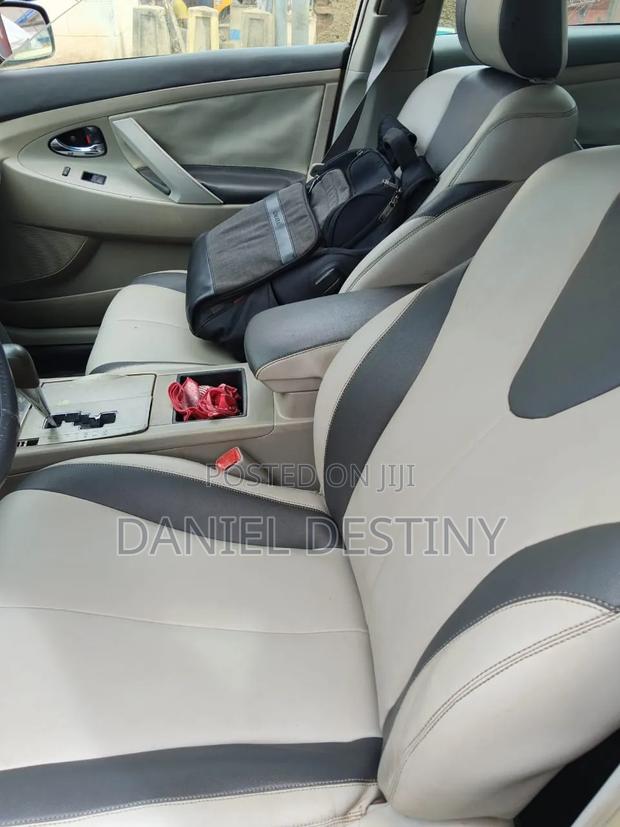 Toyota Camry LE 4dr Sedan (2.4L 4cyl 5A) 2009 Gray