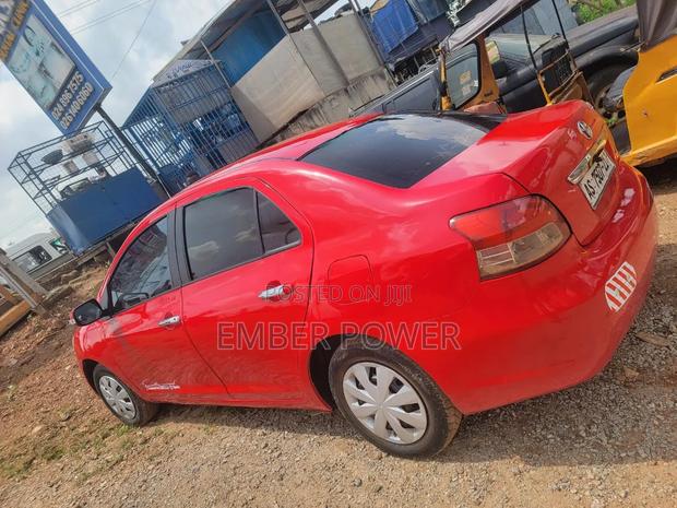 Toyota Yaris 2010 Red