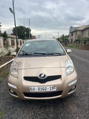 Toyota Vitz 2010 Gold for sale