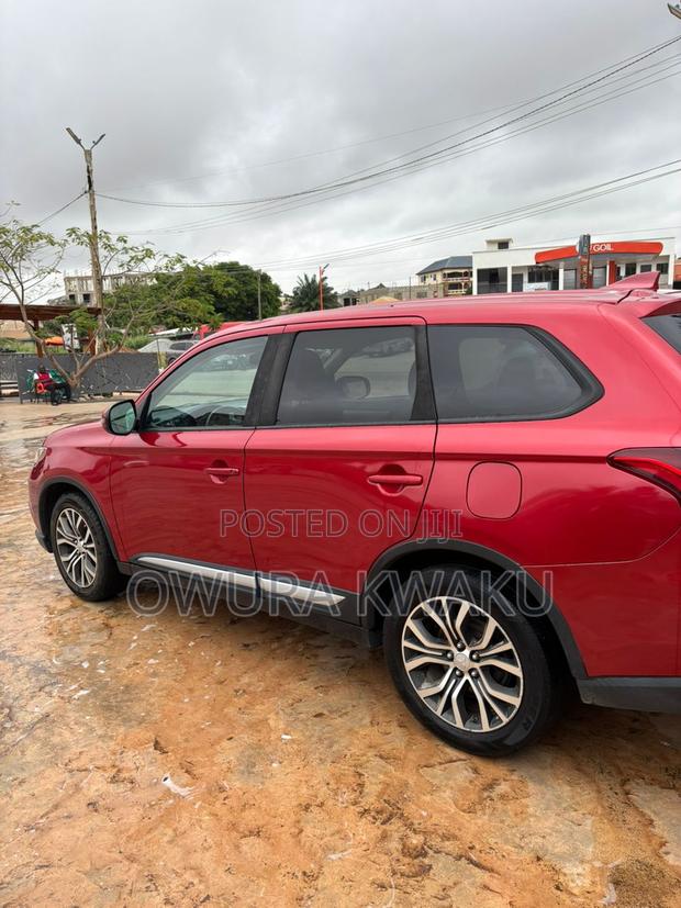 Mitsubishi Outlander 2017 Red
