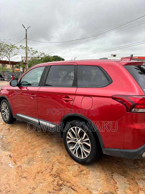 Mitsubishi Outlander 2017 Red
