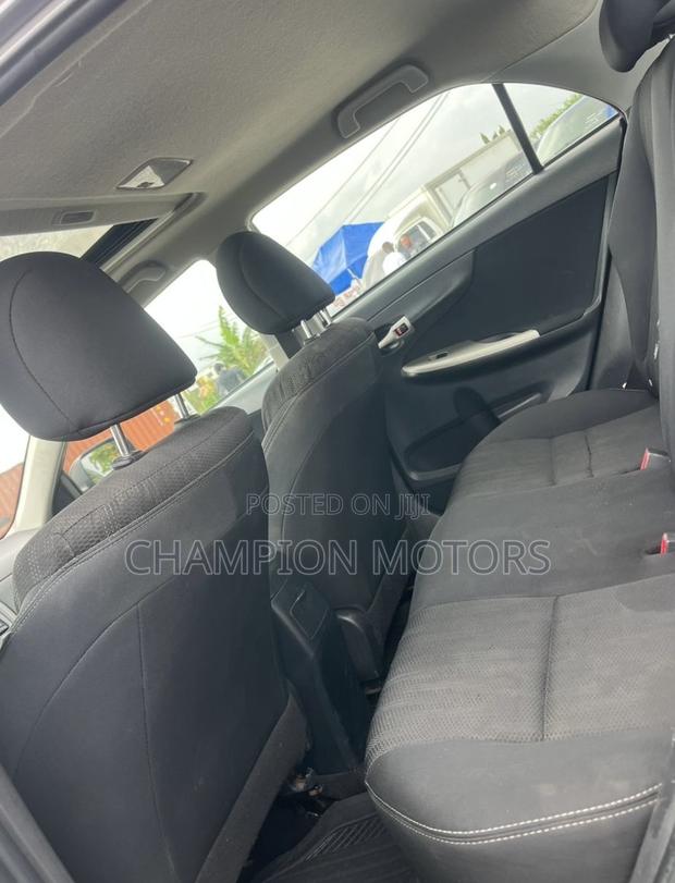 Toyota Corolla 2013 Silver