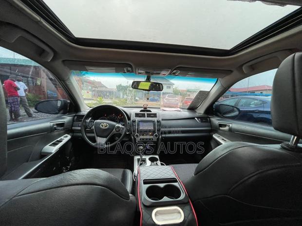 Toyota Camry 2014 Silver