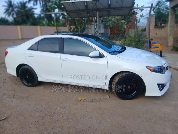 Toyota Camry 2014 White