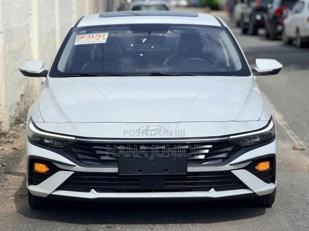 New Hyundai Elantra 2025 White