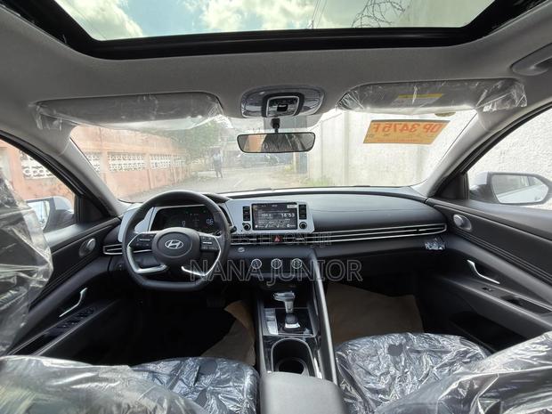 New Hyundai Elantra 2025 White
