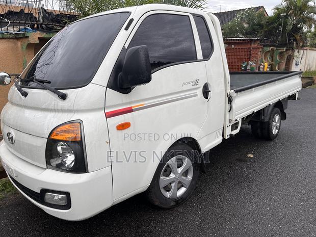 Hyundai Porter II 2016 White