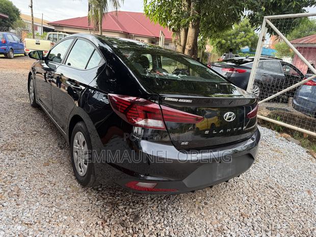 Hyundai Elantra 2020 Black