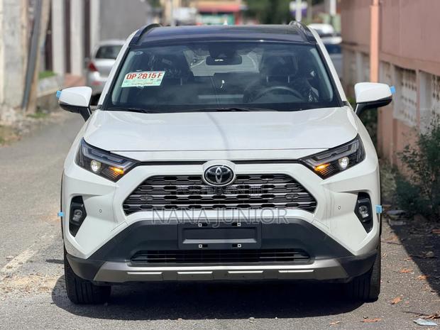 New Toyota RAV4 2025 White