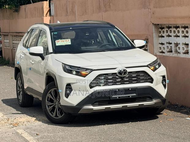 New Toyota RAV4 2025 White