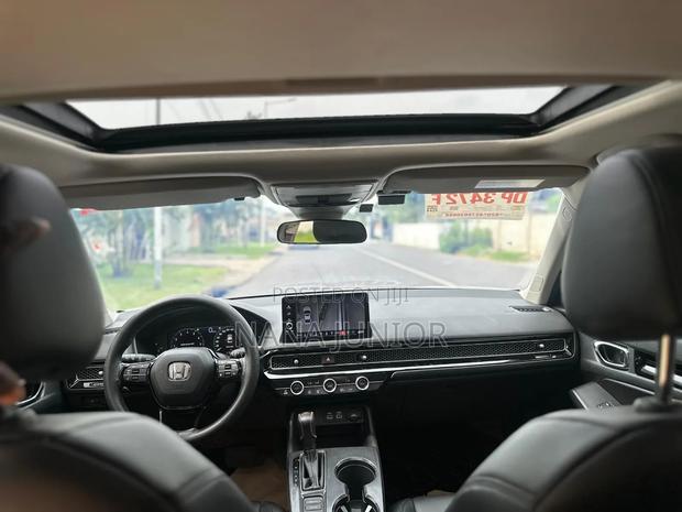 Honda Civic 2024 White