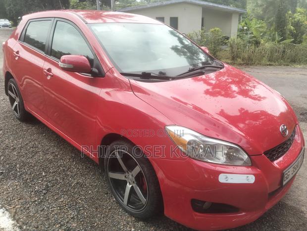 Toyota Matrix L Hatchback FWD (1.8L 4cyl 5M) 2011 Red