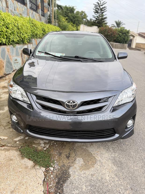 Toyota Corolla 2013 Gray