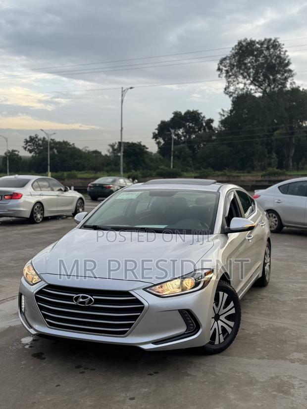 Hyundai Elantra Limited 2018 Silver