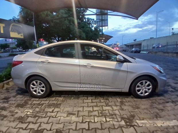 Hyundai Accent 2014 Silver