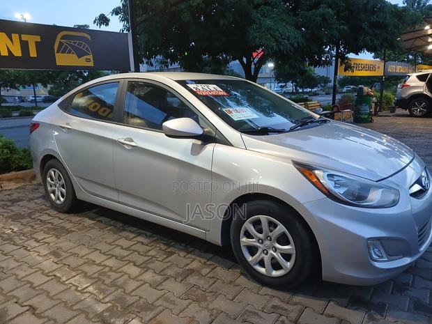 Hyundai Accent 2014 Silver