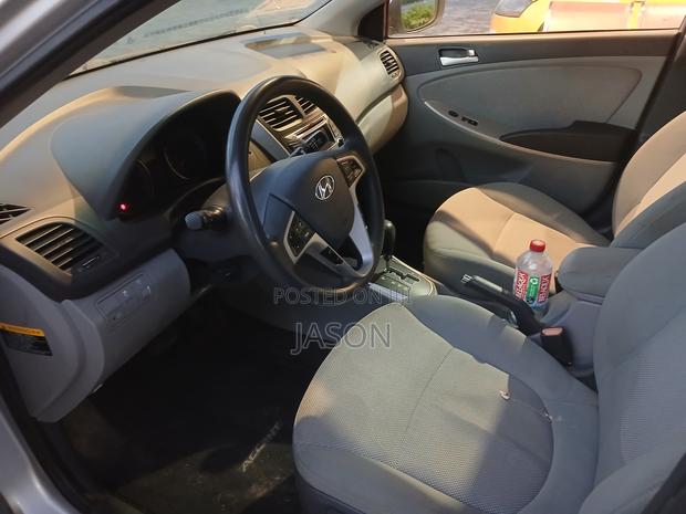 Hyundai Accent 2014 Silver
