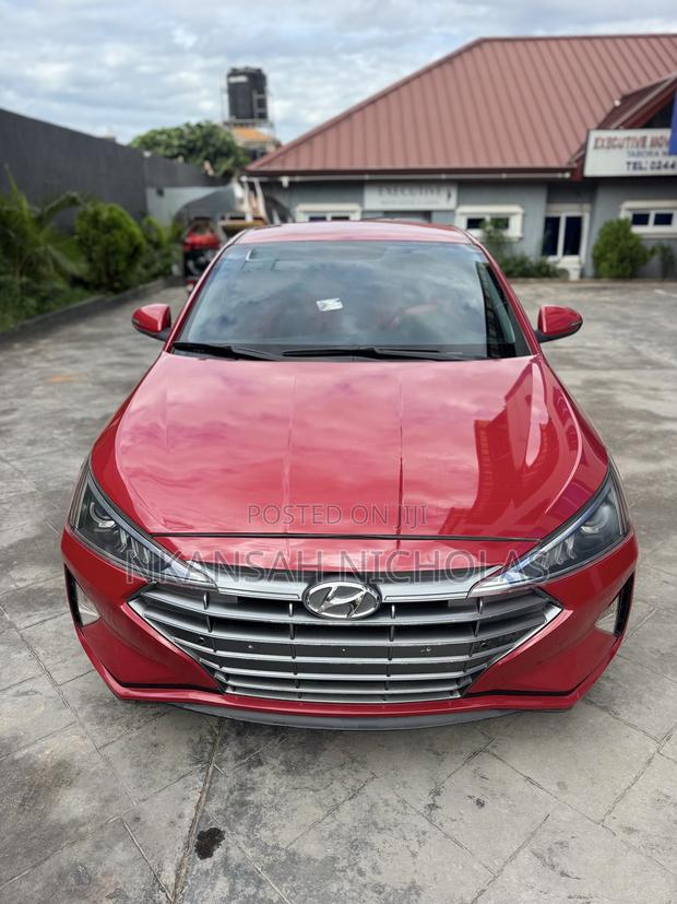 Hyundai Elantra SE 2019 Red