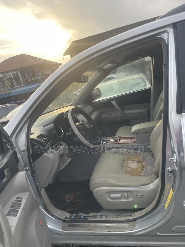 Toyota Highlander 4x4 2009 Silver