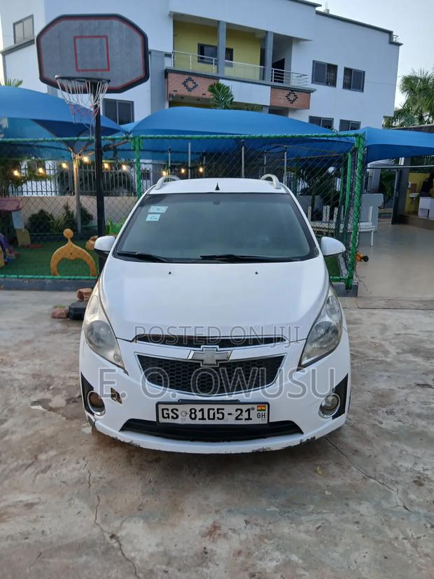 Chevrolet Spark Hatch LT 2011 White