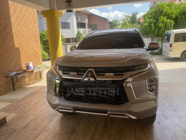 New Mitsubishi Pajero 2025 Silver