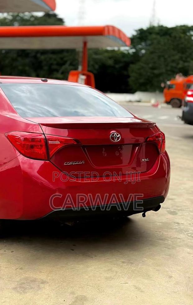 Toyota Corolla XSE 4dr Sedan (1.8L 4cyl CVT) 2017 Red