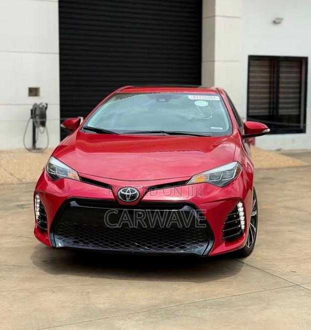 Toyota Corolla XSE 4dr Sedan (1.8L 4cyl CVT) 2017 Red