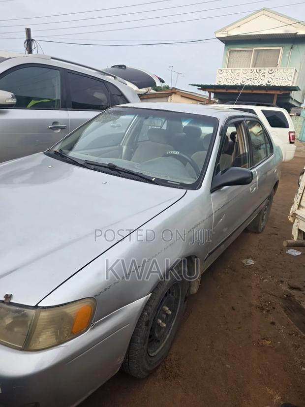 Toyota Corolla 2002 Silver