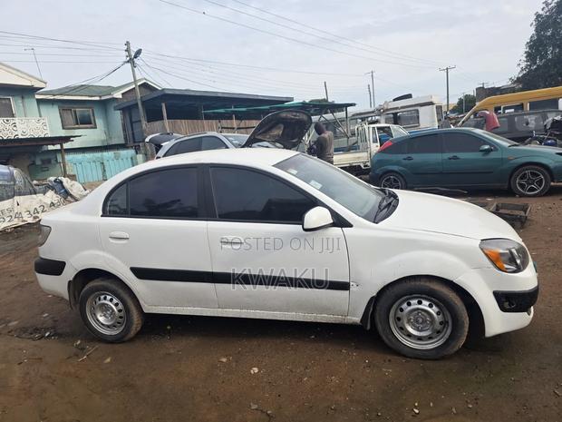Kia Rio 2012 White