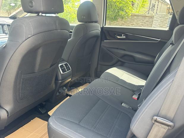 Kia Sorento 2019 White
