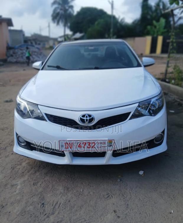 Toyota Camry 2014 White