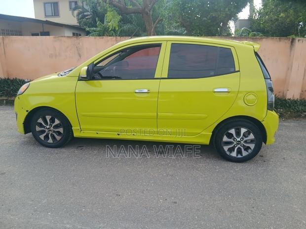 Kia Morning 2011 Yellow