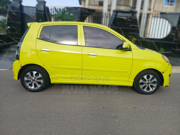 Kia Morning 2011 Yellow